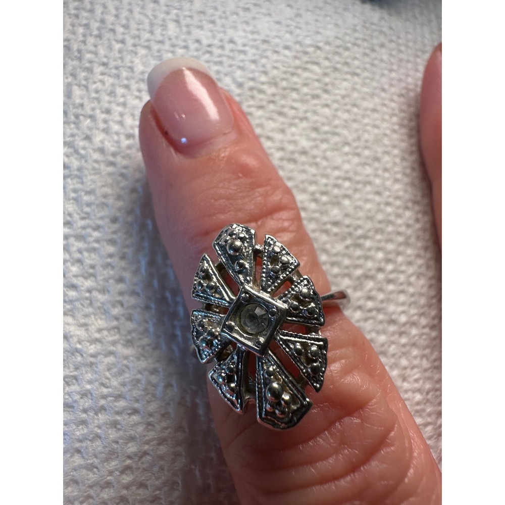 Vintage Avon SilverTone Art Deco StyleMarquise Sunburst Rhinestone  Ring6.5